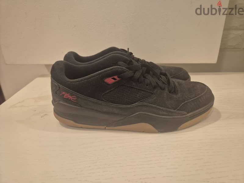 Jordan Flight Court Black Red Gum and Nike Vertebraes - US11 1
