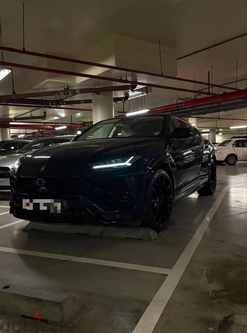 Lamborghini Urus 2022 4.0 L V8 Twin-Turbo 6