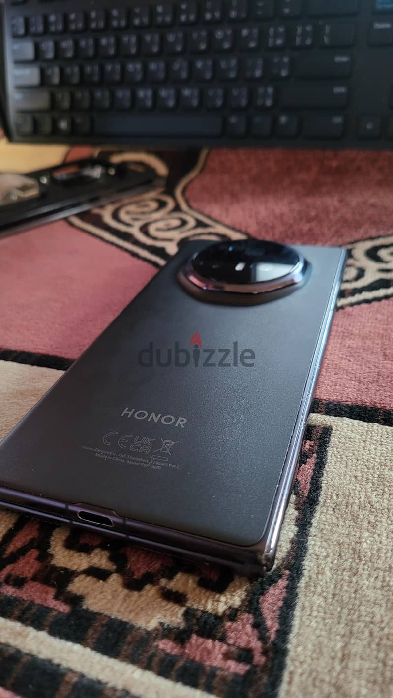 PUT YOUR PRICE!!! Honor Magic V3 w/little malfc. حط سعرك!!! شوي مشاكل 3