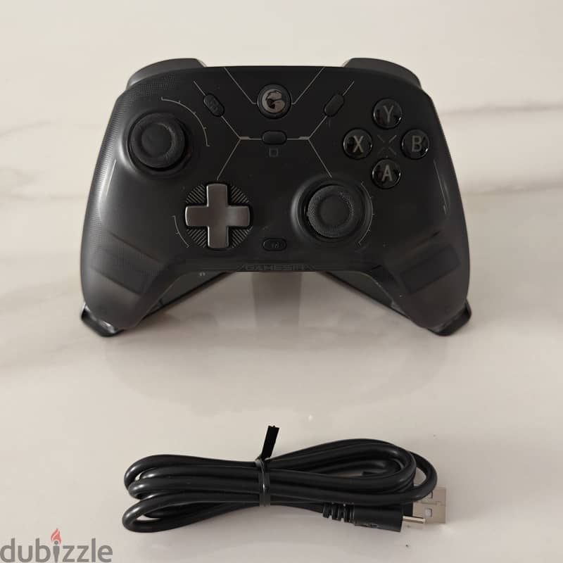 GameSir Cyclone 2 Wireless Controller with Charging Dock 3