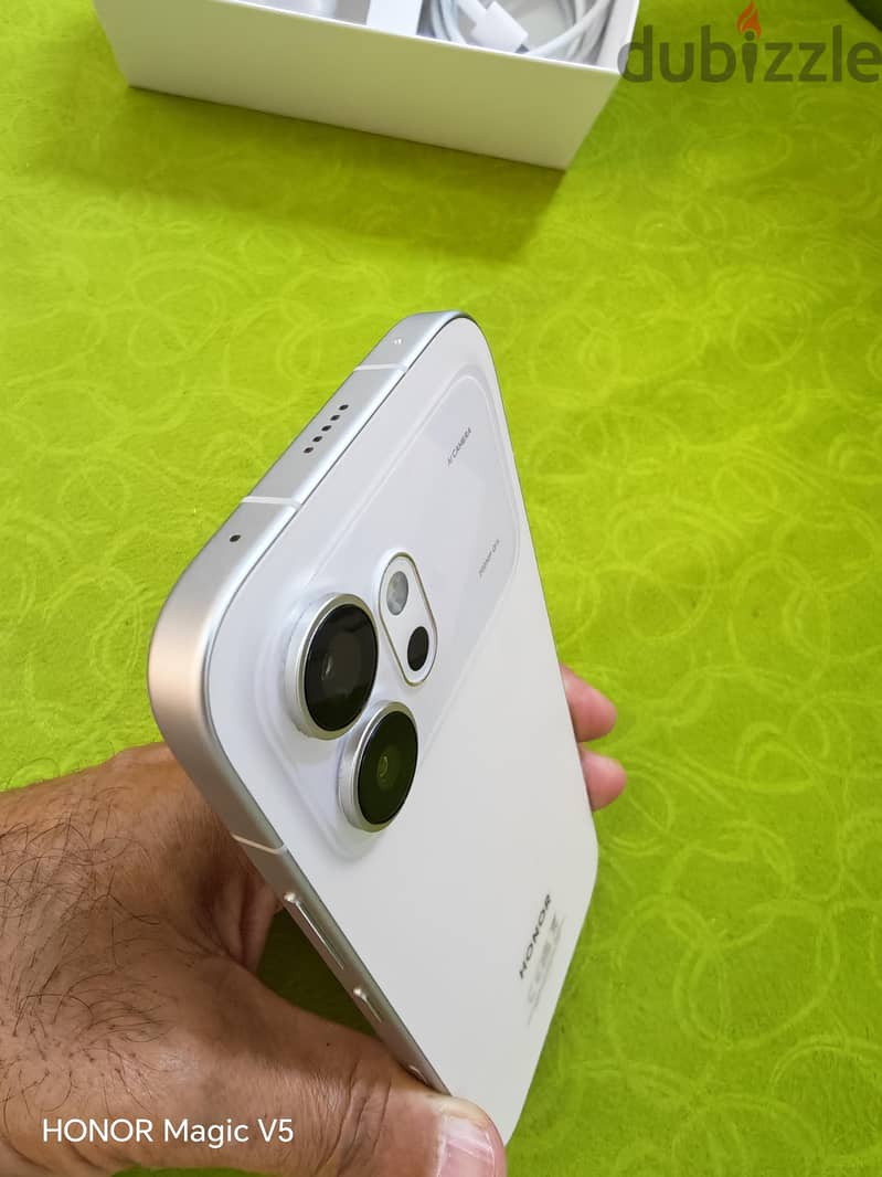 Honor 600  (12gb ram)  256GB 3