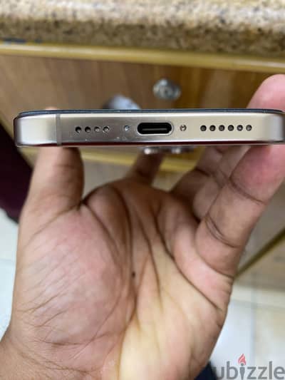 Apple - iPhone 16 Pro Max