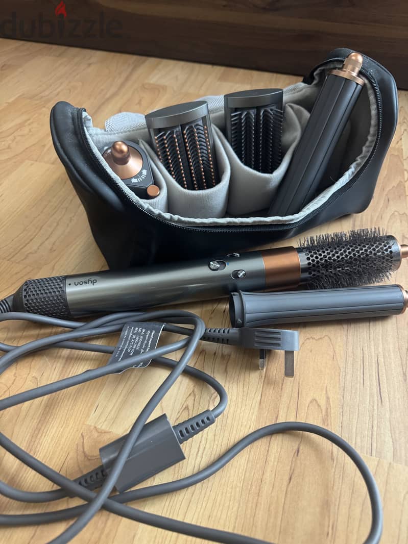 Dyson Airwrap  – Great Condition, Full Set with Box – BD 190 1