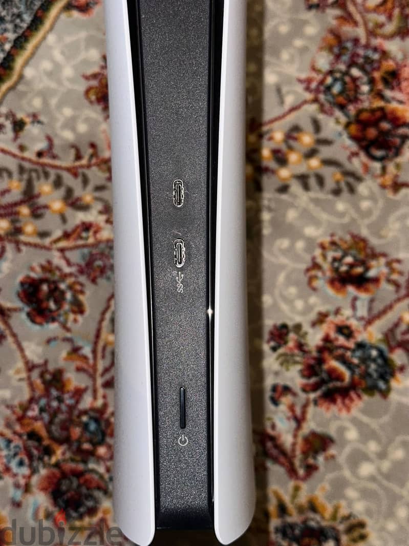 Sony PlayStation 5 Slim 1