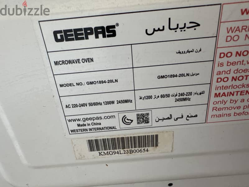 Geepas Microwave 20L 1