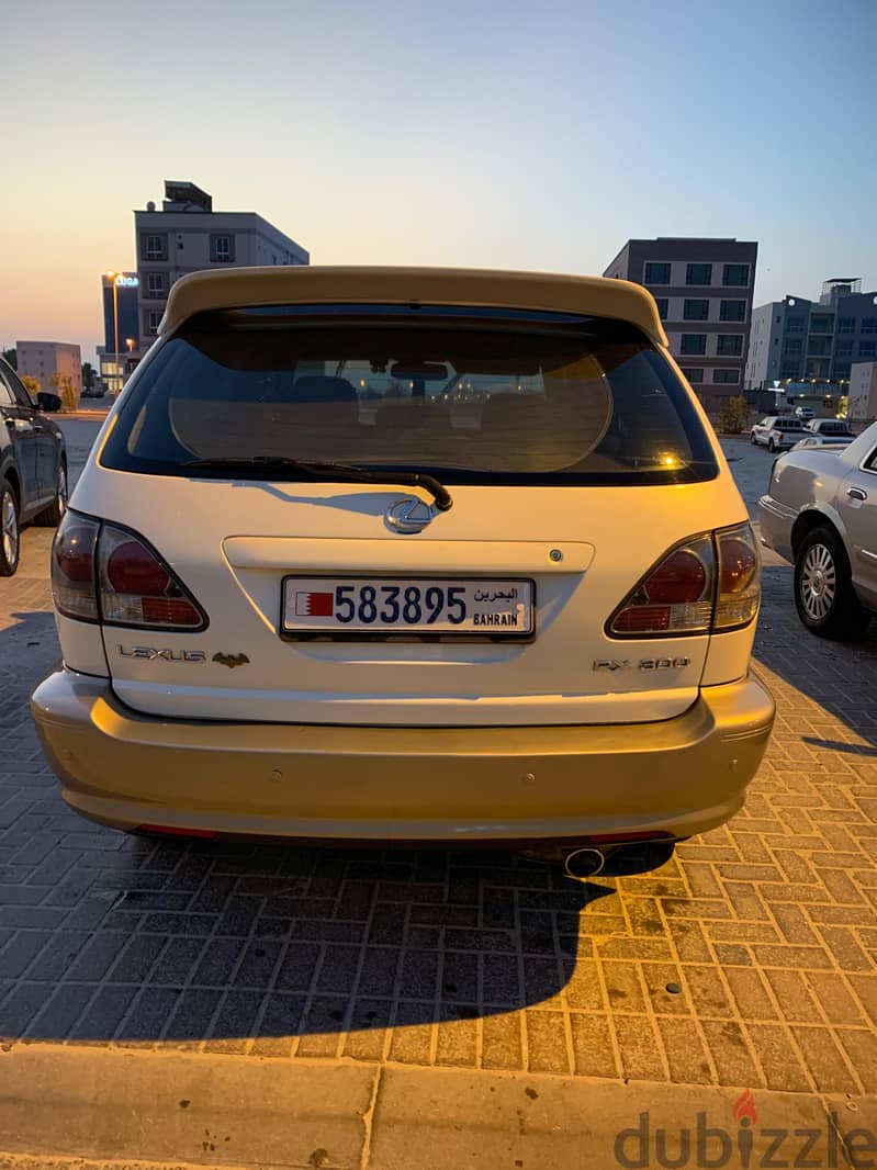 lexus Rx 300  model 2002 9