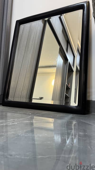 New Cutt Work Mirror – Black Leather Frame