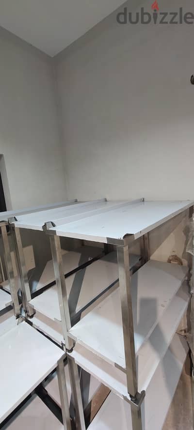 طاولات ستانلس ستيل جديدة New stainless steel tables