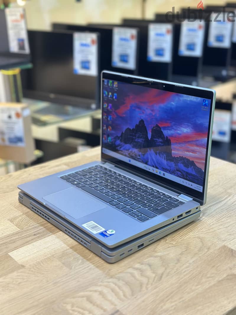 Dell Latitude 5320 2 in 1 Core i7-11th Generation 3