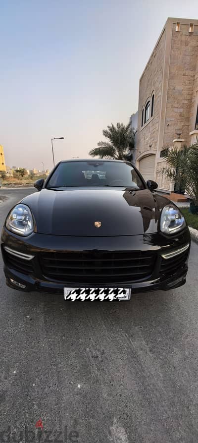 Porsche Cayenne GTS 2016 Black Edition
