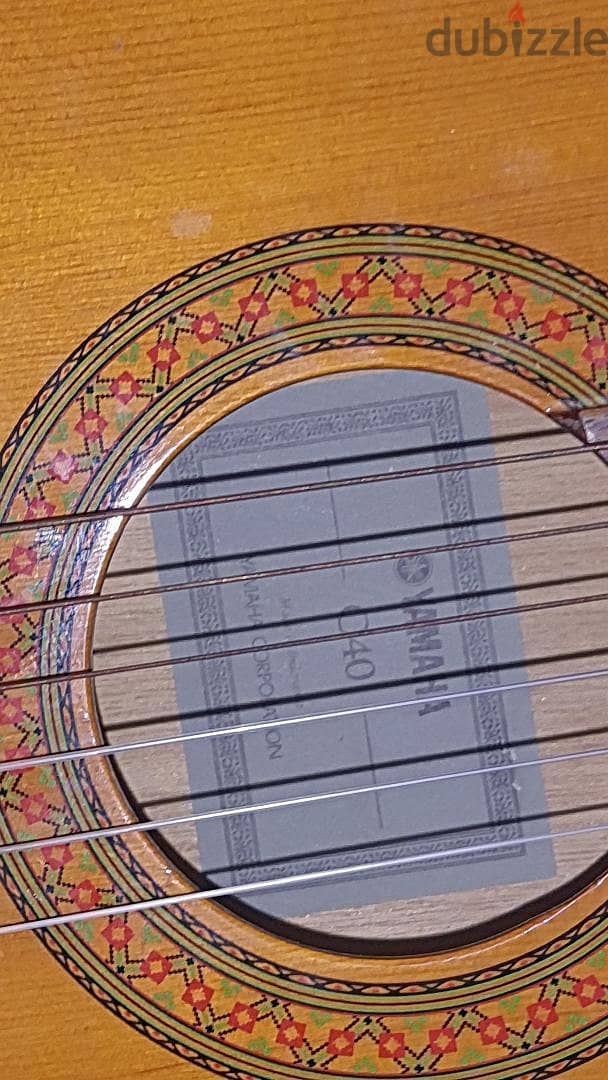 لبيع قيتار هاياما C40  بسعر 30 دينار. 39605044 التواصل 39605044 1