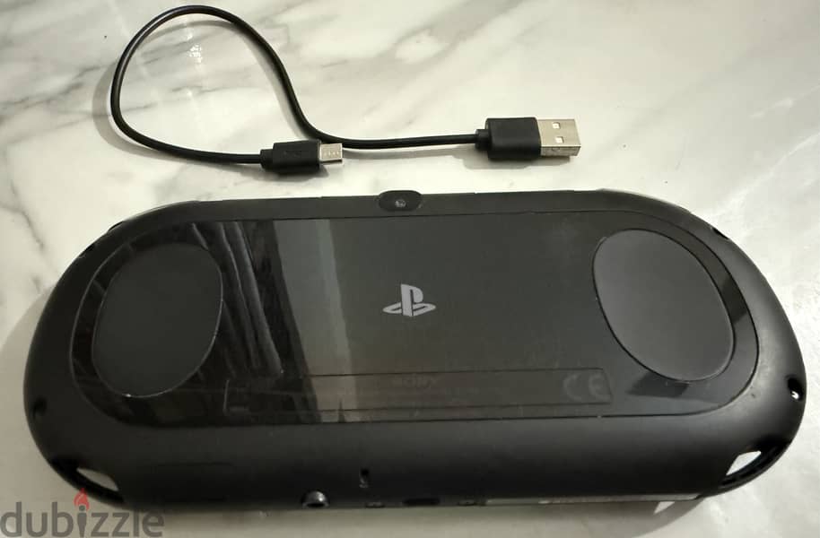 PS vita 2000 read description 3