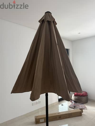 Outdoor umbrella