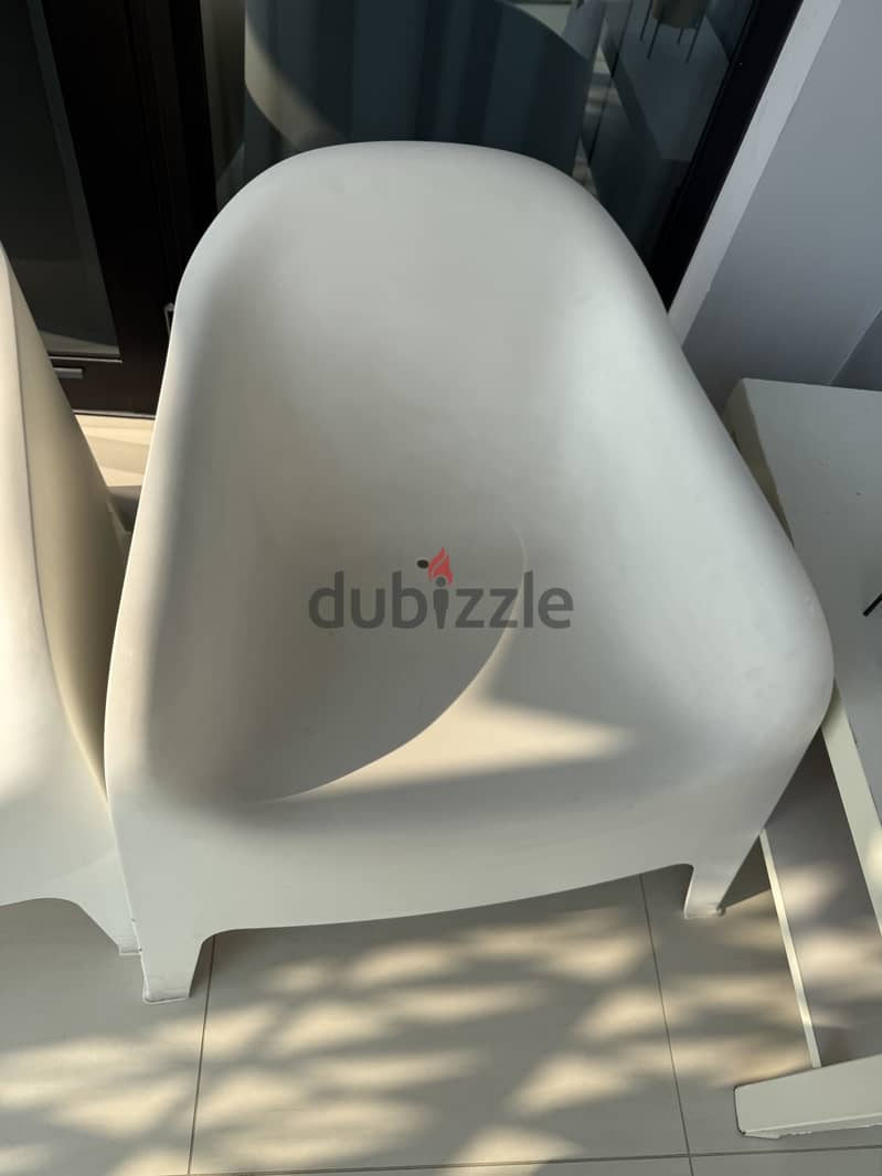 Plastic chair 1