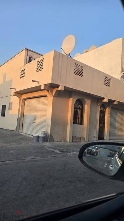 للايجار بيت شامل الكهرباء تلفون 33265244