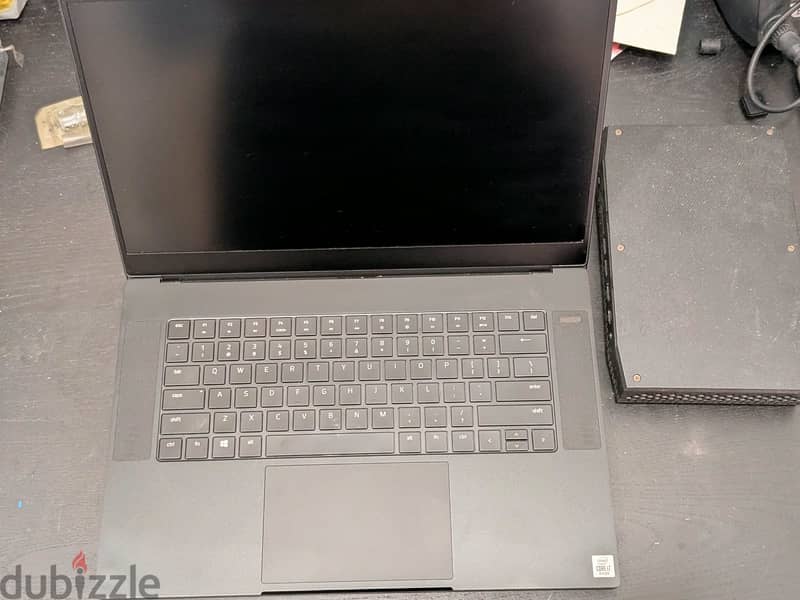 Razer Blade 15 Gaming Laptop 15.6 FHD 300Hz Intel i7 NVIDIA 5