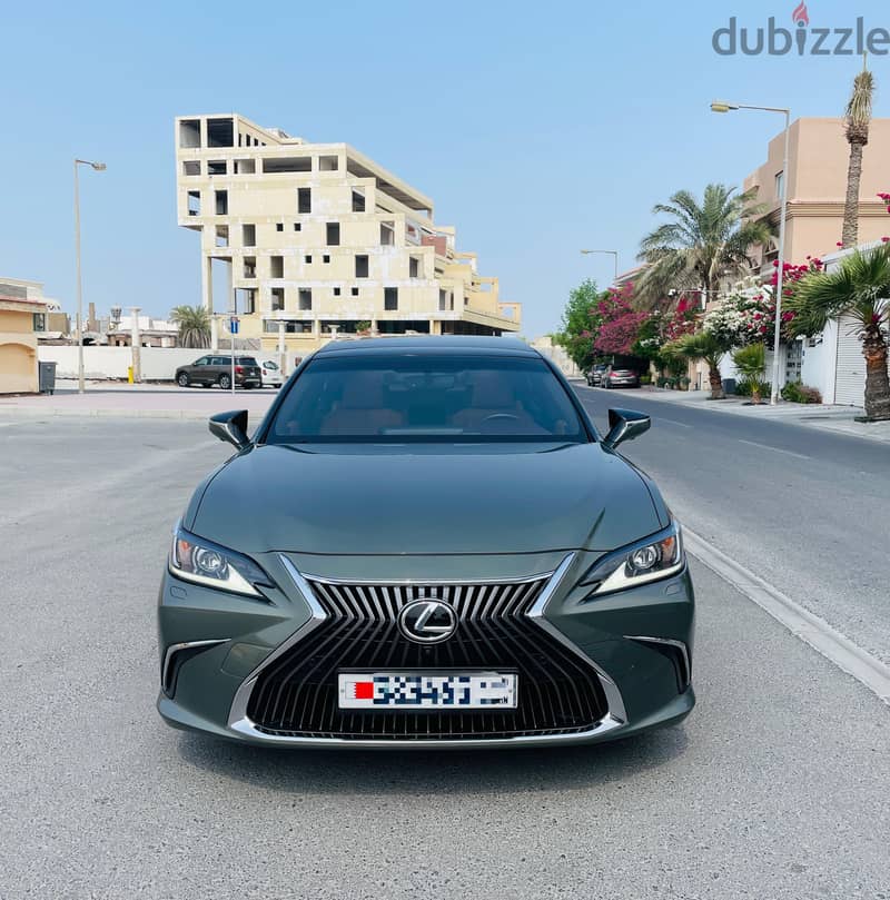 Lexus ES 350 2019 very good condition car 1
