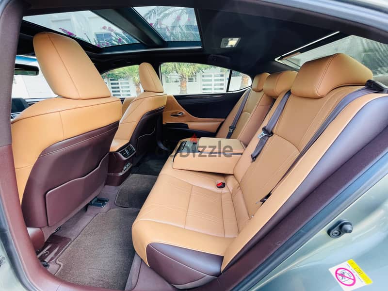 Lexus ES 350 2019 very good condition car 3