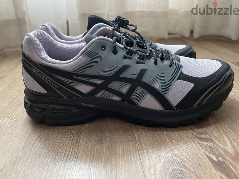 ASICS GEL-TERRAIN Grey/Black EU 42.5 – Tags Attached 1