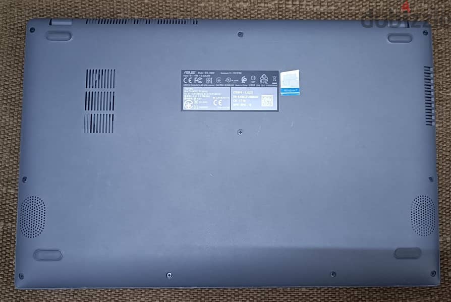 Like New ASUS Core i5 8th GEN /8 GB Ram /250 SSD /Display 15''/HDMI 4