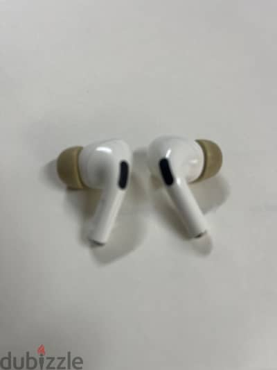 Apple AirPords Pro 1st Generation Active Noise Cancellation