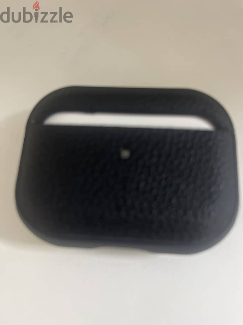 Apple AirPords Pro 1st Generation Active Noise Cancellation 2