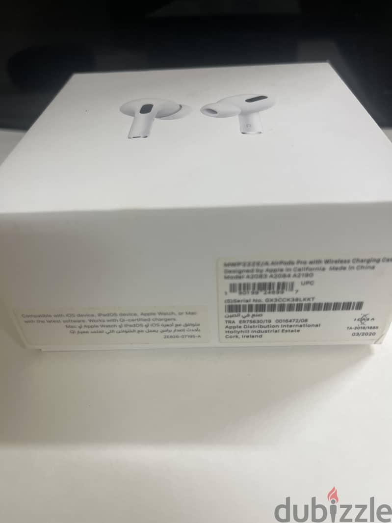 Apple AirPords Pro 1st Generation Active Noise Cancellation 4