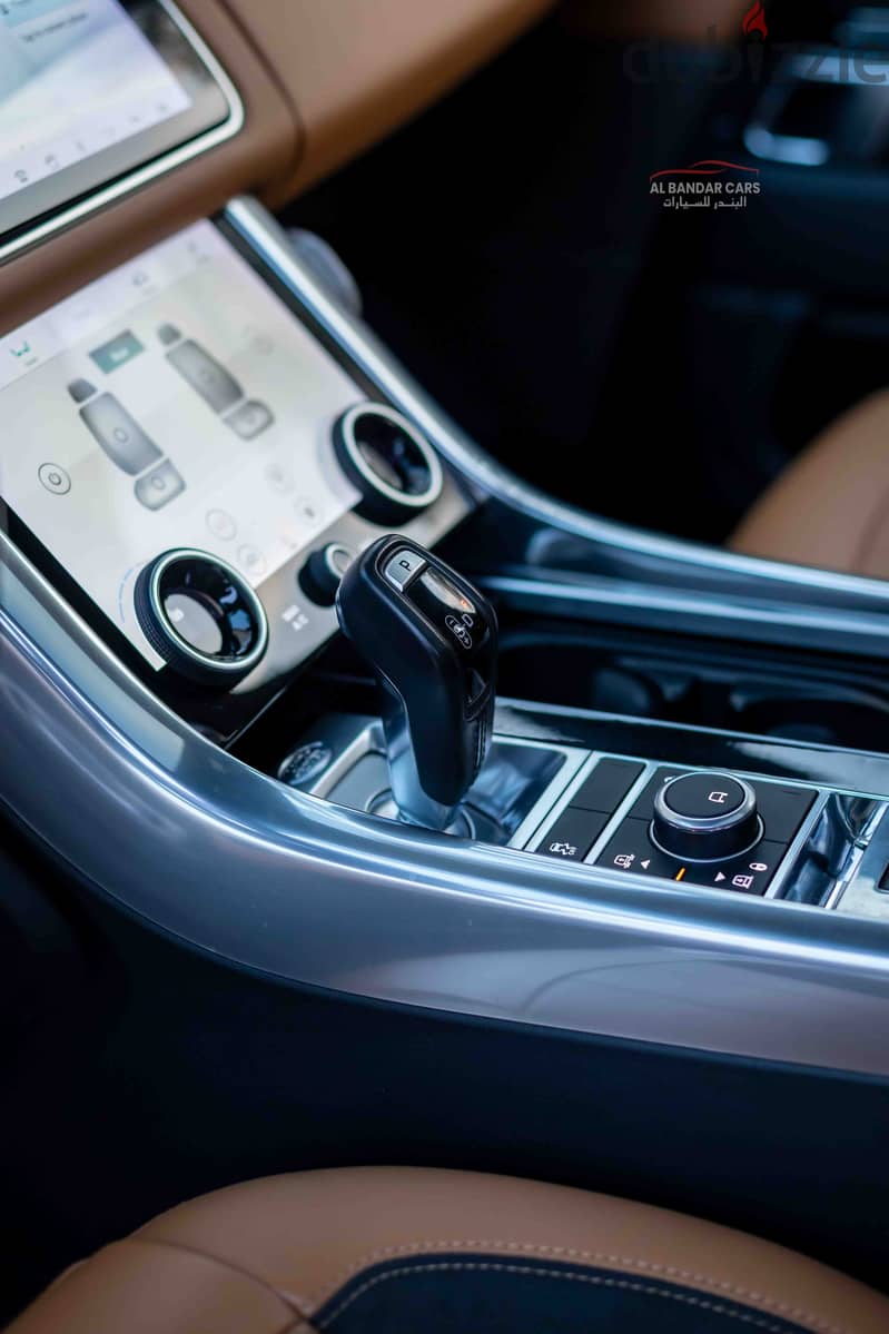 Range Rover Sport HSE 2018 Black | Panoramic Roof | Single Owner BH 5