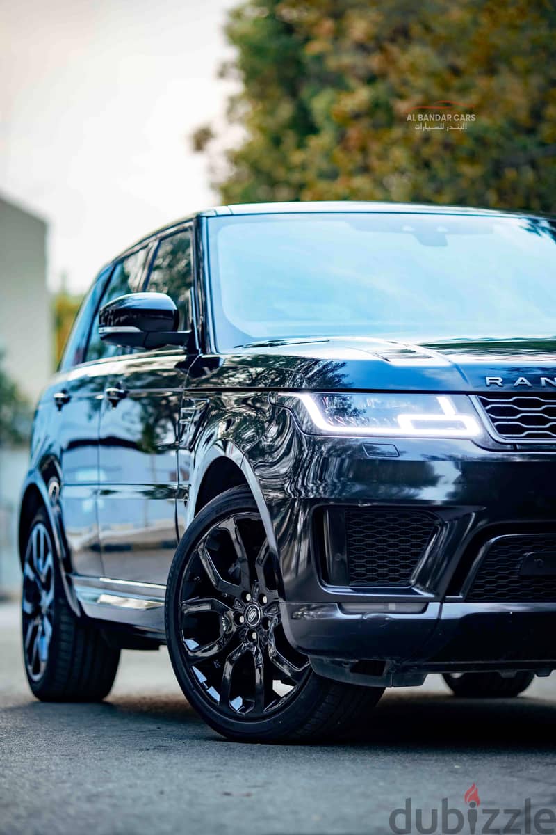 Range Rover Sport HSE 2018 Black | Panoramic Roof | Single Owner BH 15