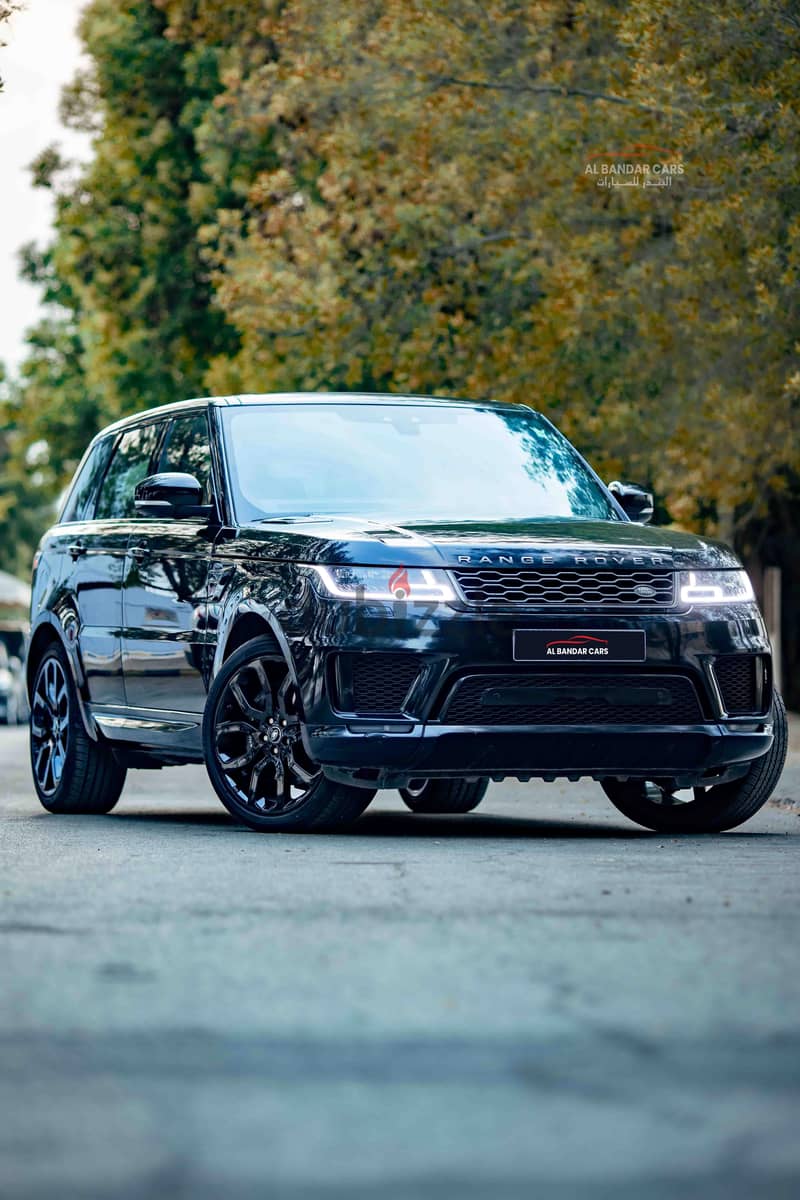 Range Rover Sport HSE 2018 Black | Panoramic Roof | Single Owner BH 16