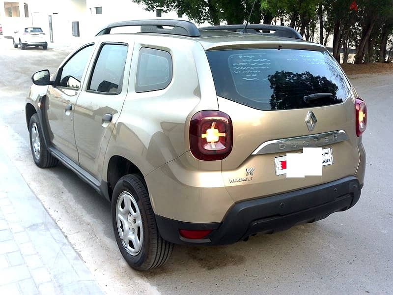 Renault Duster 2.0 L 2019 Beige 4x4 Wheel Drive Single User Agent Main 4