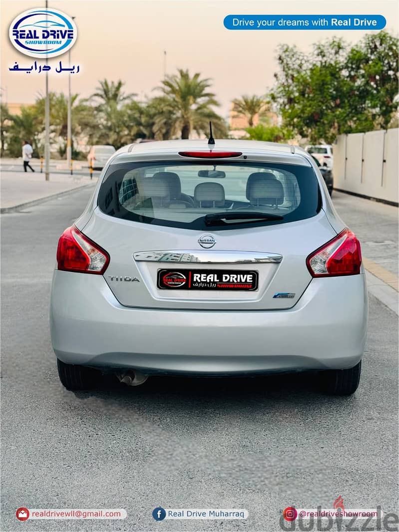 Nissan Tiida 2015 3