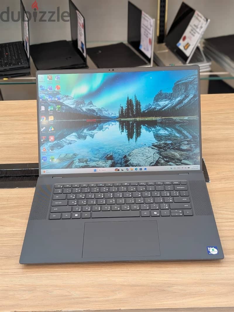 Dell Precision 5690 ULTRA 7 3