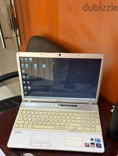 SONY VAIO PCG 71211W - LAPTOP