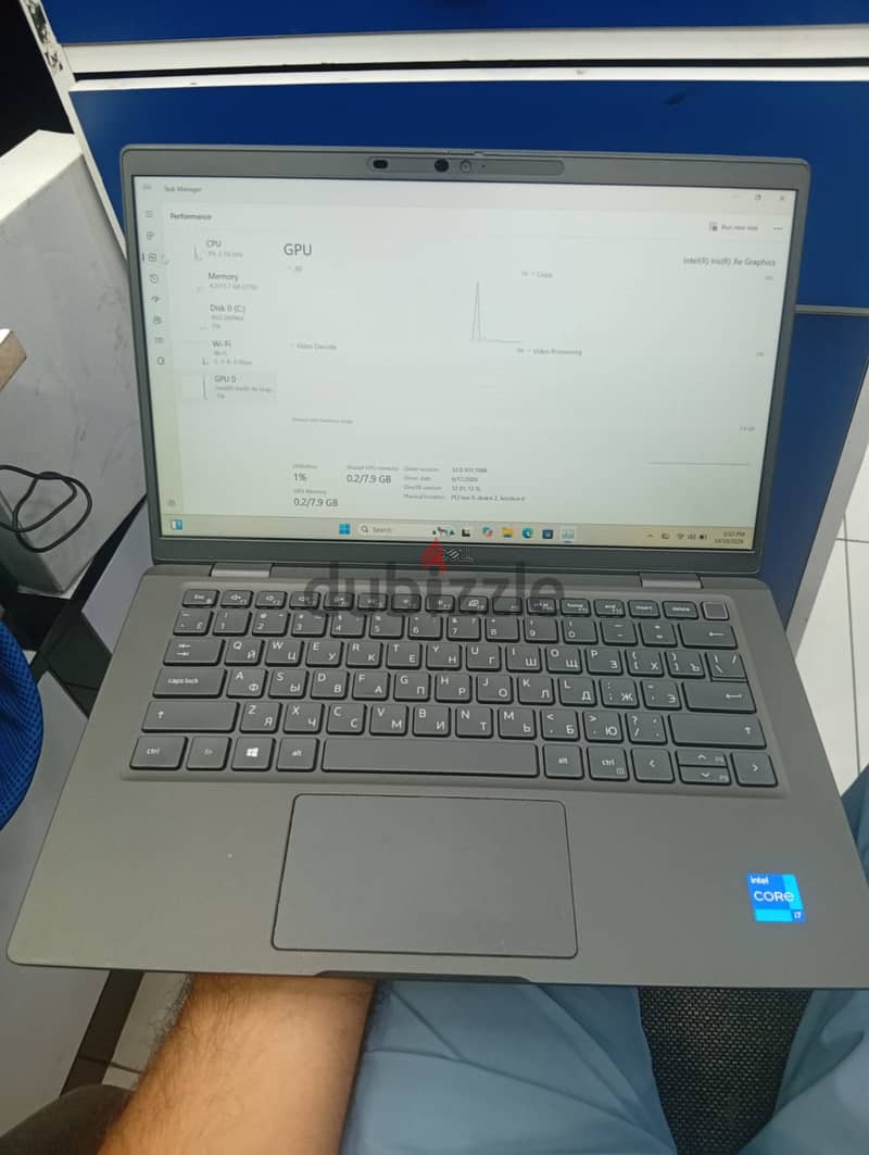 Dell Latitude 14 - Core i7 11th Gen 11-1185G7 / 16GB RAM / 256GB NVMe 2