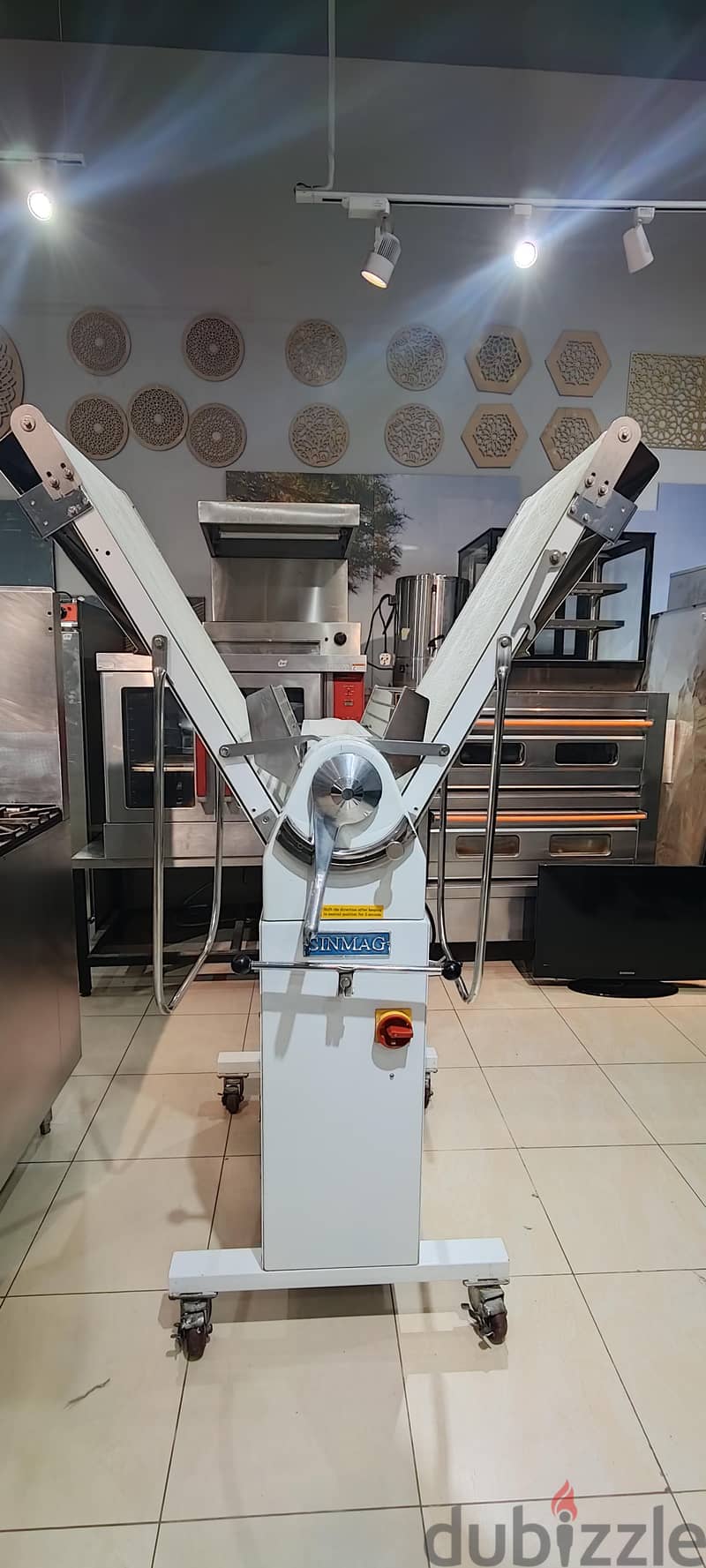 فرادة عجين Commercial Dough Sheeter 4
