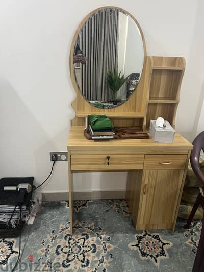 Dressing table great condition