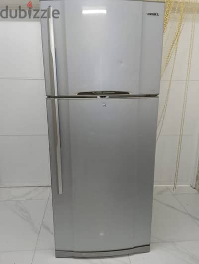 ثلاجة توشيبا حجم وسط Toshiba refrigerator medium size