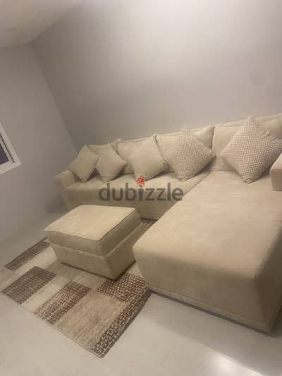 L shape coach like new