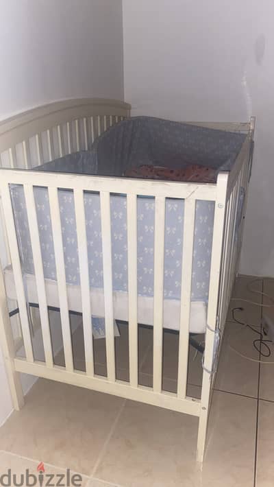 Baby crib