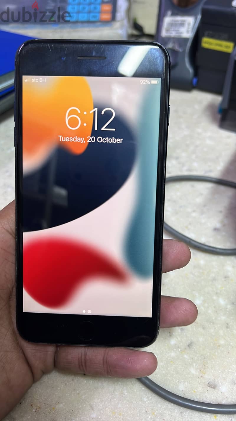 Apple - iPhone 7 Plus 1