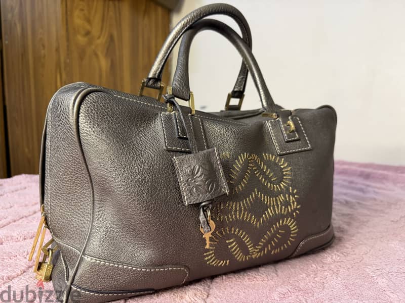 Pre owned Loewe Amazon’s handbag 2
