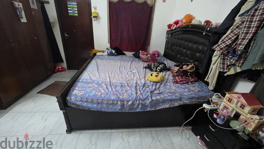 I want to sell urgently 1