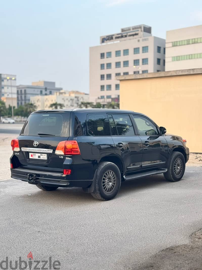 TOYOTA LAND CRUISER 2012 GXR V8 4