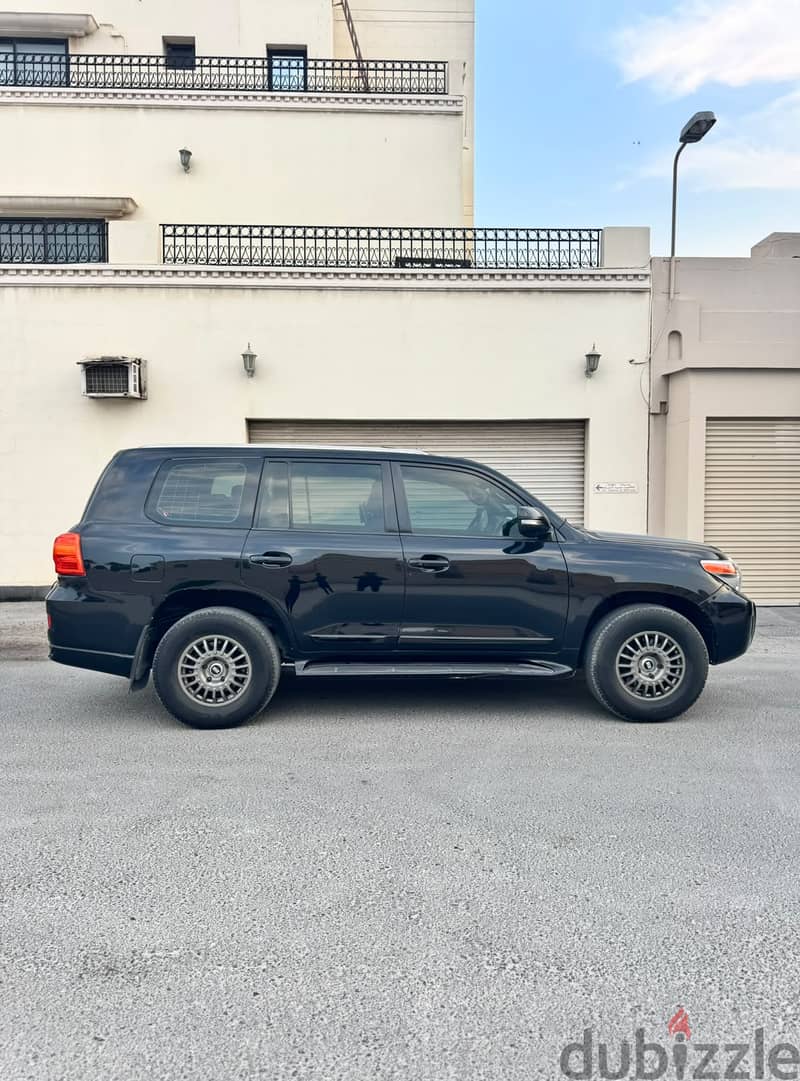 TOYOTA LAND CRUISER 2012 GXR V8 8