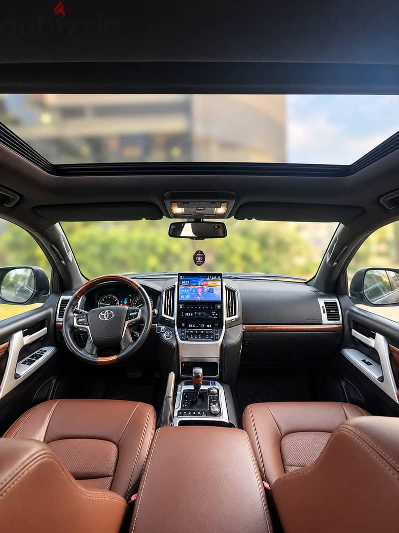 TOYOTA LAND CRUISER 2012 GXR V8 9