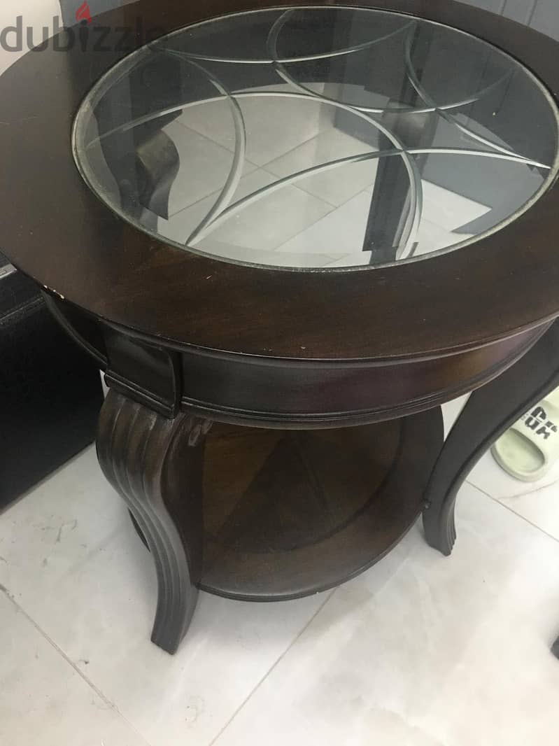 Wood table 60x70 size  for sale 1