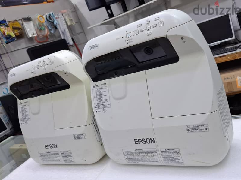 Epson DLP Projector 100" Screen Size Lumens 2,700 - Very Good Working 1