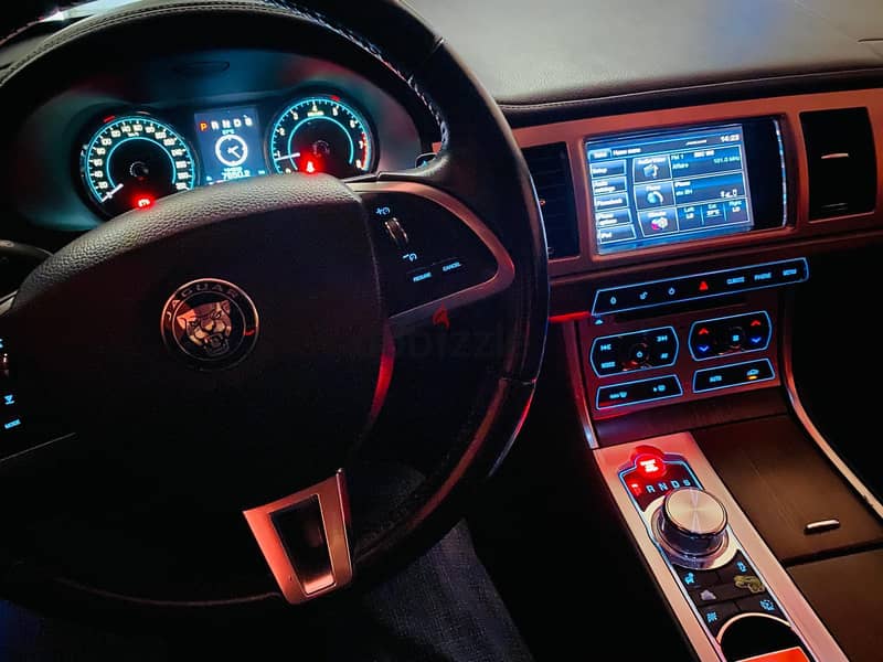 Jaguar XF 2015 – V6 3.0L | 340HP | Well Maintained 3