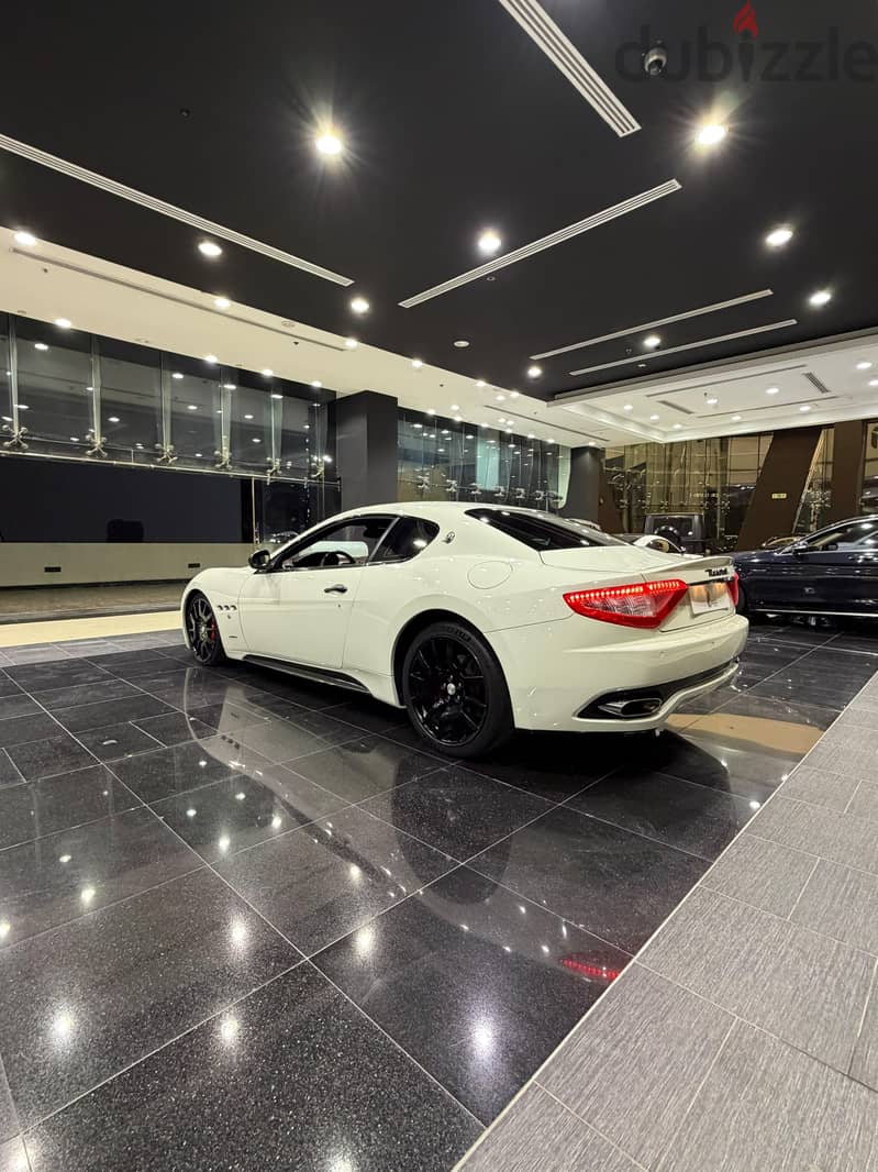 Maserati GranTurismo Model  2012 6